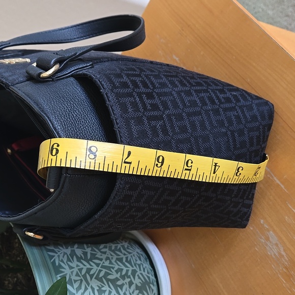 Tommy Hilfiger Evelyn II Tote-square Monogram Jacquard - Picture 9 of 11